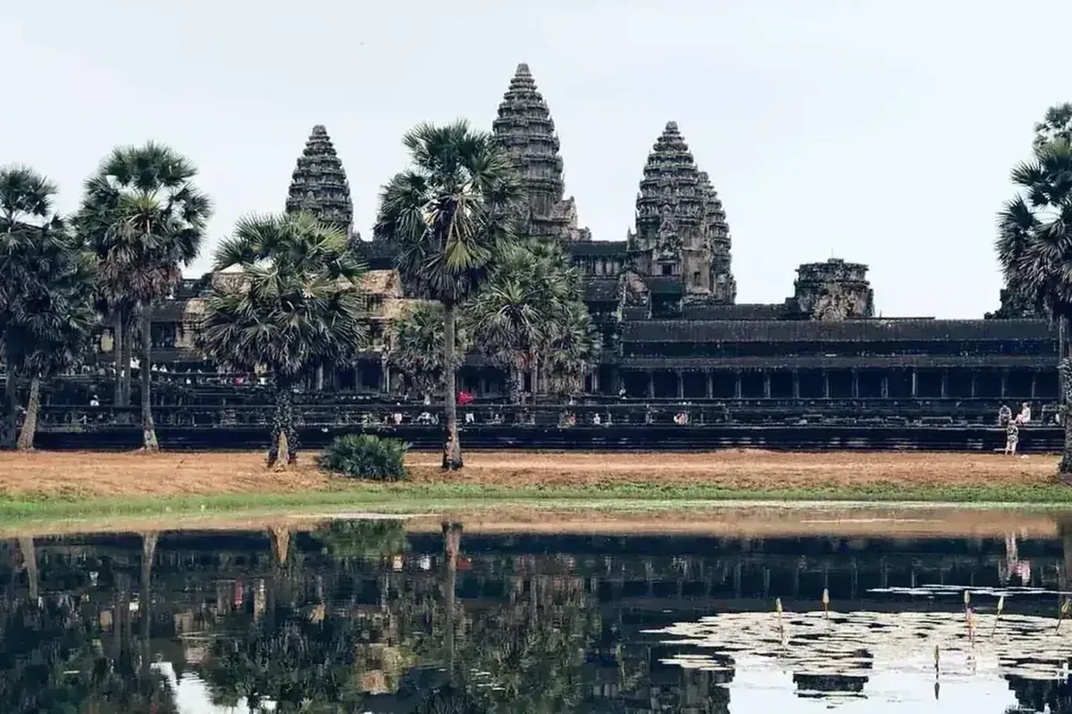 Cambogia autentica: da Phnom Penh ad Angkor, passando...