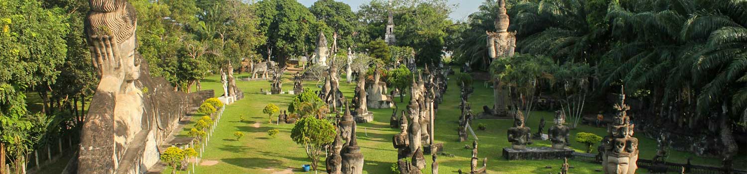 Buddha Park in Laos. Un luogo tranquillo immerso in un prato silenzioso a sud-est di Vientiane.