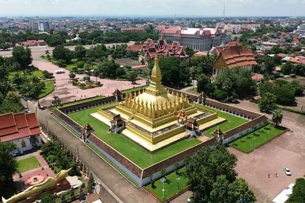 GIORNO 2 – Visita della capitale Vientiane